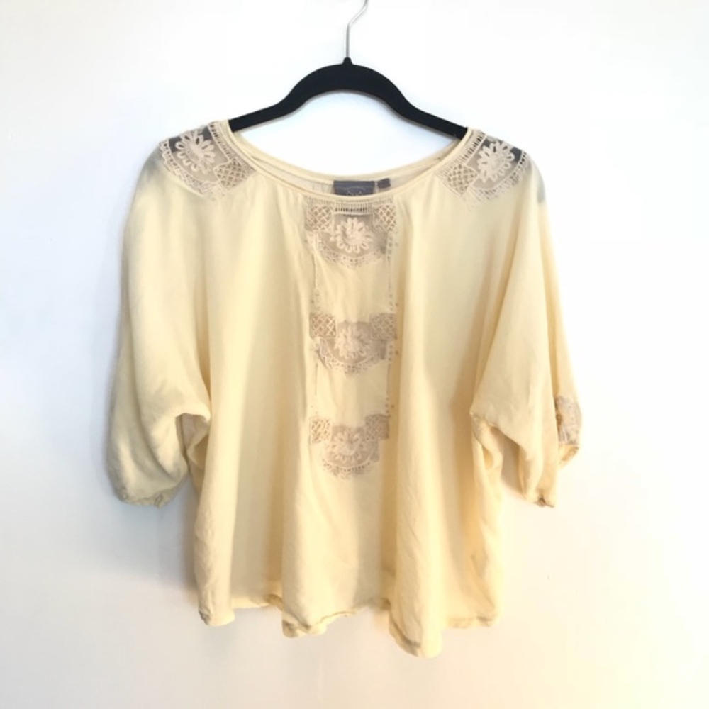 ANTHROPOLOGIE Cream Lace Dolman Top